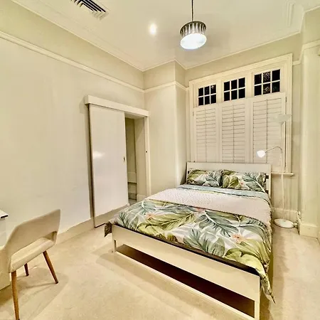House 3 Bedrooms 2 Baths 2 Parkings In Mosman-2